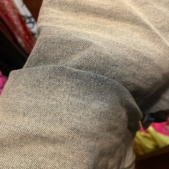 Revice Uptown/Almost famous star butt jeans. - Picture 4 of 5